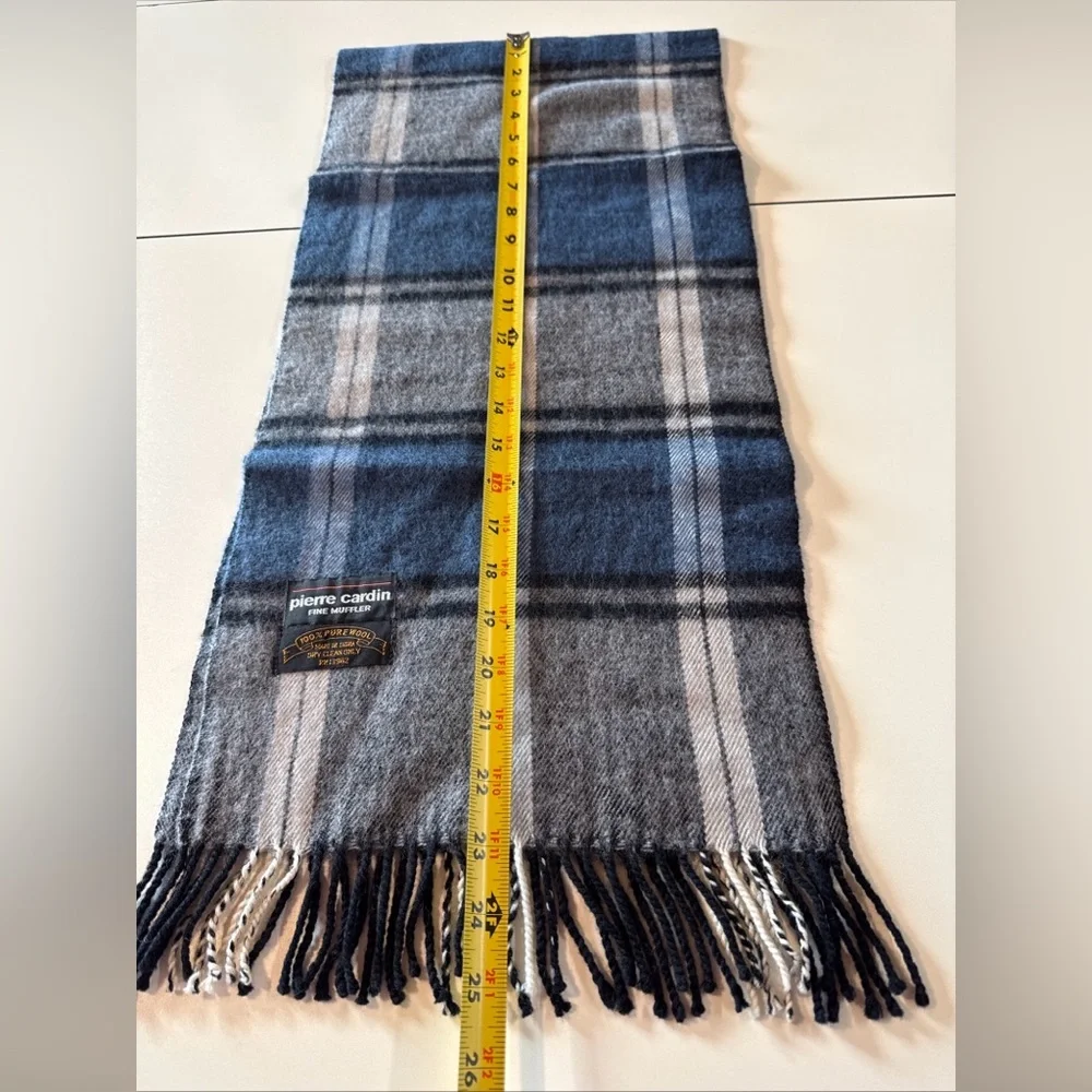 Pierre Cardin Tartan Plaid Men’s Scarf Pure Wool Gray Blue Fringe 12